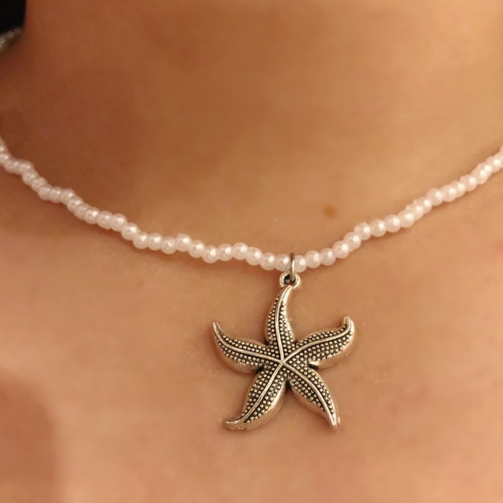 Sea star necklace